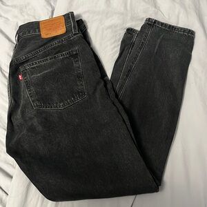 Levi womens 501 S skinny black wash jeans